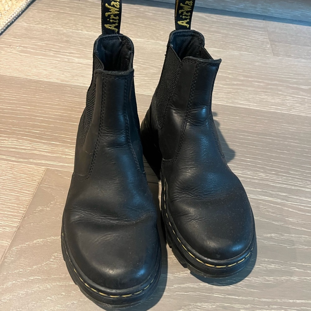Dr martens women’s Chelsea boot